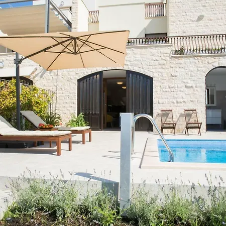 Lägenhet Melody M With Private Pool